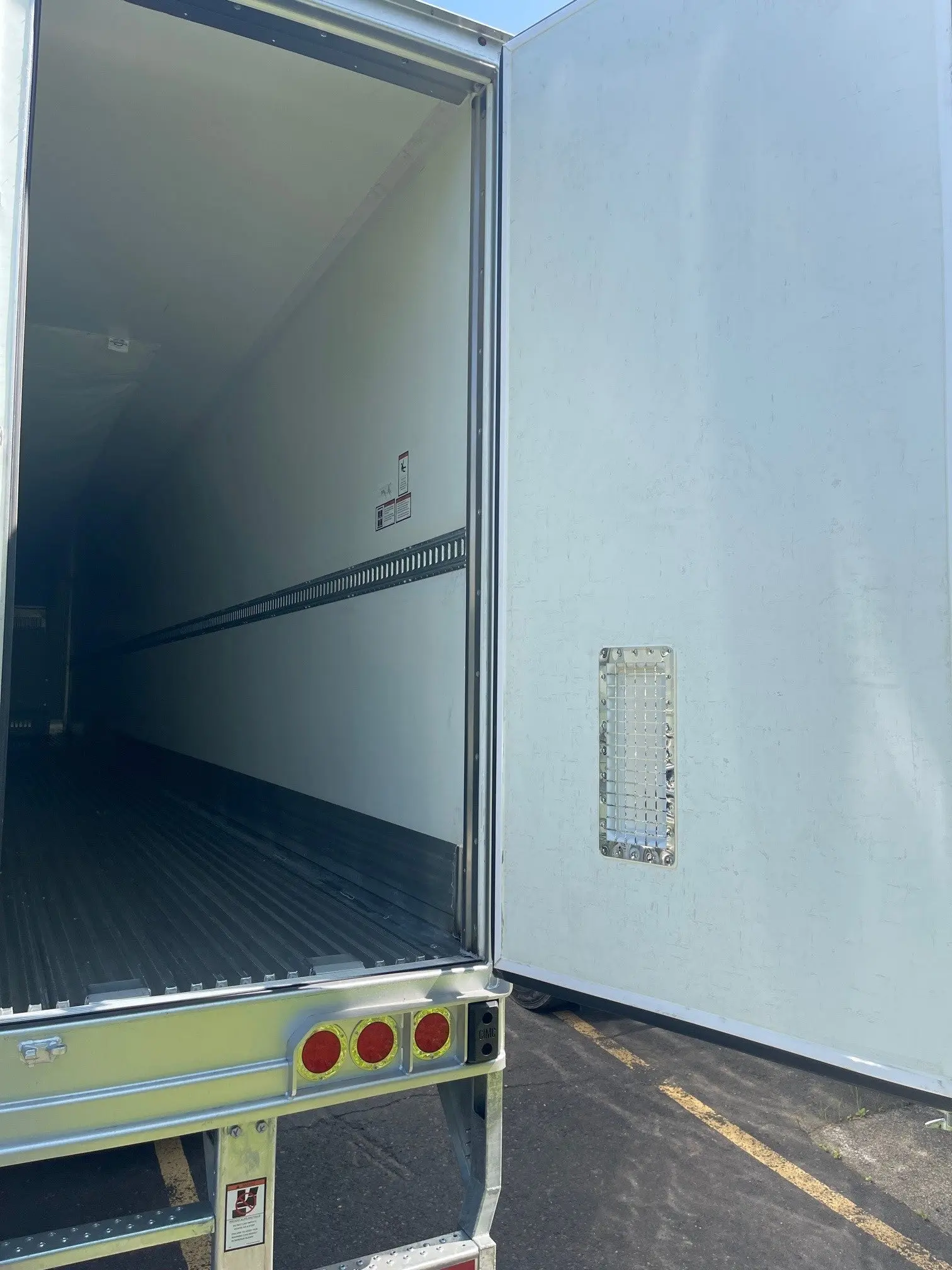 2024 Vanguard/CIMC CoolGlobe R8000B with TK C-600 - Image 6