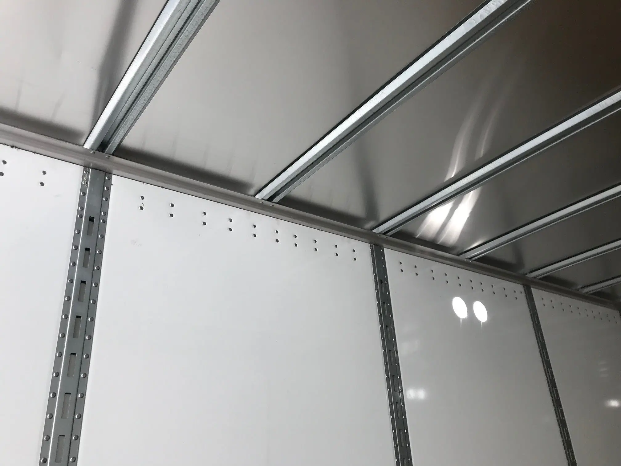 2024 Vanguard VXP Dry Van with Pintle Hook - Image 8